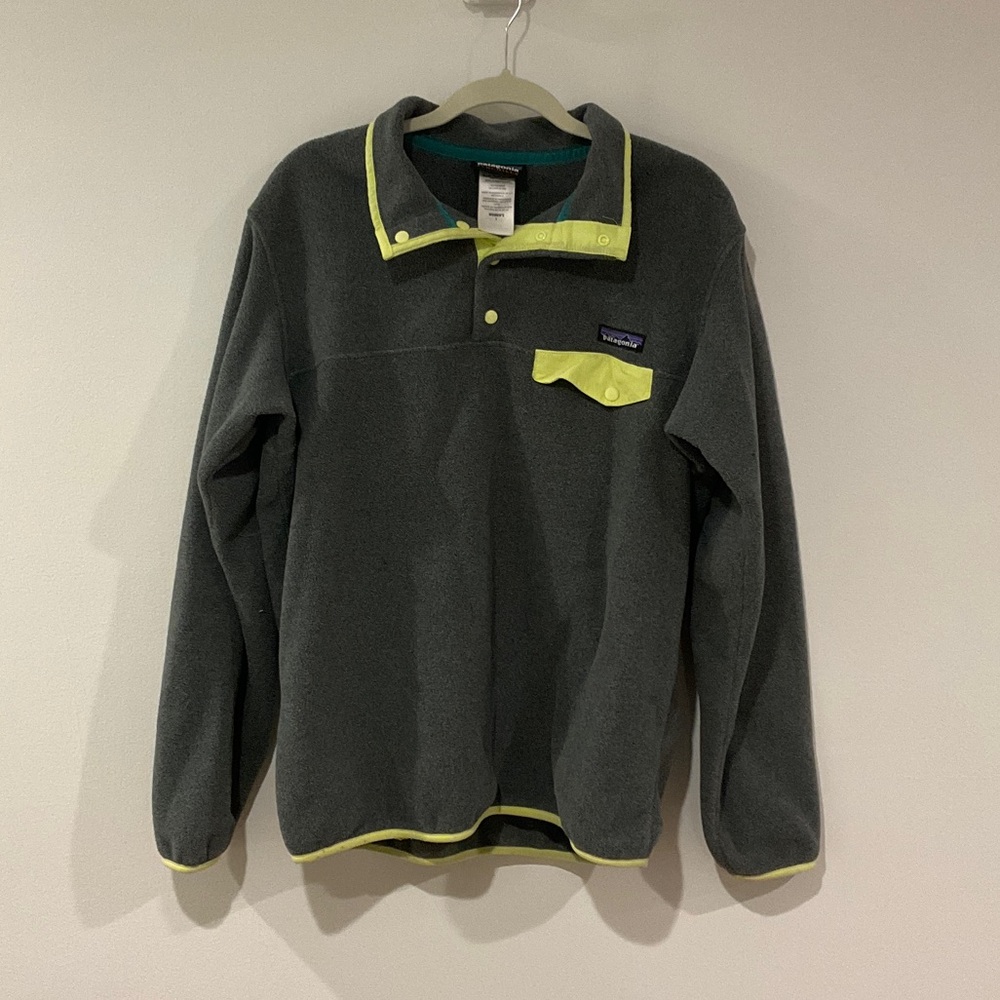 Patagonia Women’s Charcoal Fleece with Lime Accents